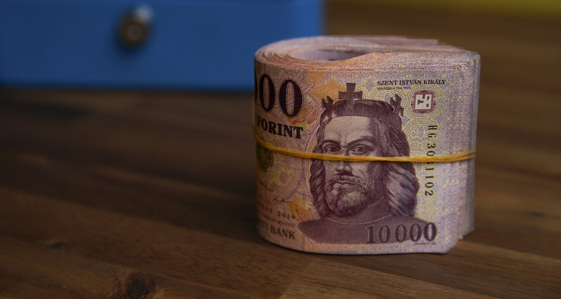 Rommá keresik magukat a klímások, szobafestők, ácsok - Milliós nettó felett a havi jövedelmek