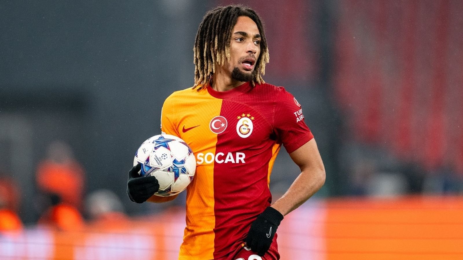 Sacha Boey von Galatasaray wechselt nach Sky Infos zum FC Bayern: Das Gesamtpaket des Rechtsverteidigers beläuft sich inklusive Boni auf ca. 28 - 29 Mio. €