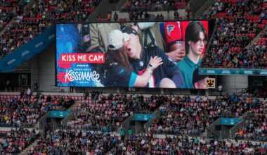 Eintracht Frankfurt Vorstand Hellmann: "Kiss Cam? Dann gibt es ein Pfeifkonzert biblischen Ausmaßes"