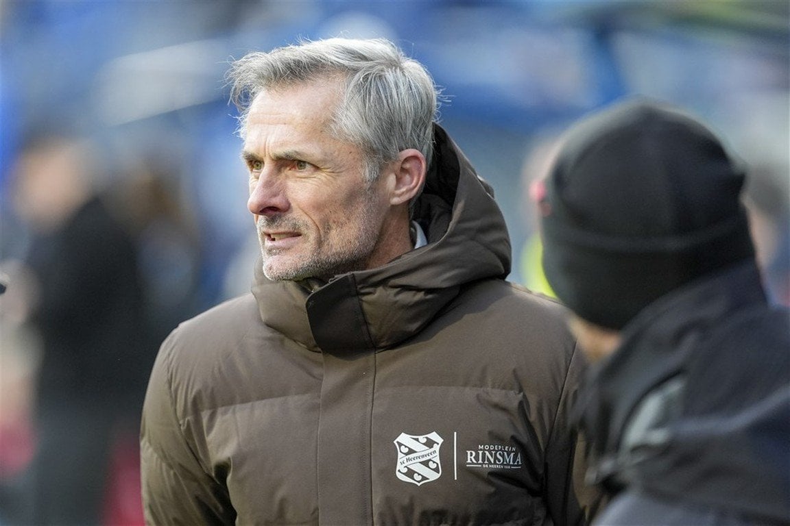 Heerenveen manager van Wonderen pleades for ban of away supporters: "Its too much of a headache."