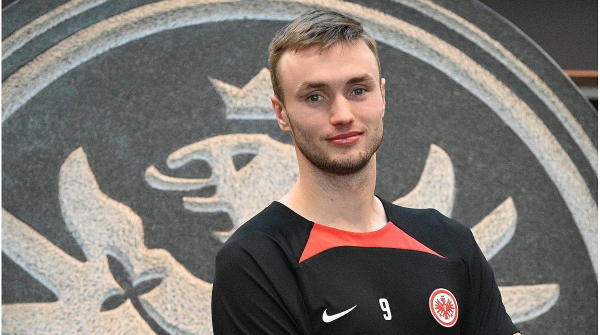 Kalajdzic über SGE-Wechsel: "Rangnick hat gleich gesagt, dass er das mit Frankfurt geil und super findet. Er hat gesagt, dass ich als Spieler und Mensch emotional bin. Frankfurt ist die beste Adresse, weil es ein emotionaler Verein ist – mit vielen Fans und Leidenschaft."