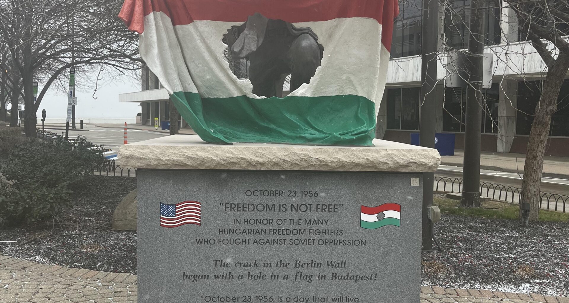 Magyar forradalom emlékműve Clevelandben, Amerikai Egyesült Államokban