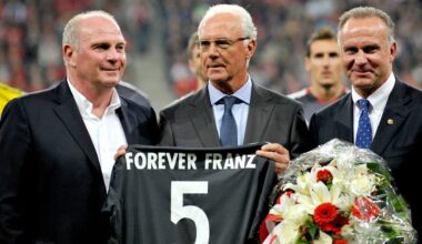 Karl Heinz Rummenigge: „Die ganze Welt des Fußballs und darüber hinaus trauert um unseren Freund Franz. Der FC Bayern sollte ihm zum Dank und Andenken eine Trauerfeier im Stadion ausrichten, das es ohne ihn nie gegeben hätte!“