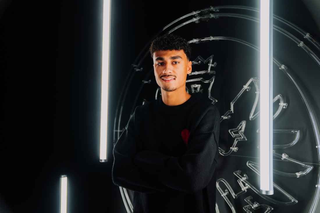 Offiziell: Eintracht Frankfurt verpflichtet Nathaniel Brown - Der deutsche U21-Nationalspieler kommt im Sommer vom 1. FC Nürnberg an den Main