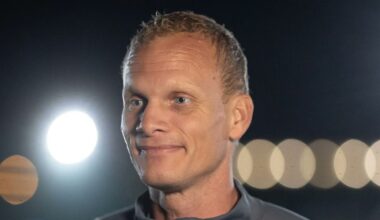 Karel Geraerts über den Trainer-Job auf Schalke: „Ich bin nicht hier, um nur an den kurzfristigen Erfolg zu denken. In St. Gilloise bin ich in der 2. Liga unten in der Tabelle gestartet, am Ende sind wir fast Meister geworden. Jetzt ist Schalke mein Projekt. Gerne über einen langen Zeitraum.“