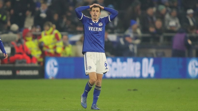 Ron Schallenberg über Schalke-Lage: "Wir alle haben den Ernst der Lage erkannt. Wir kennen die Tabelle, wir sind ja nicht blöd. Wenn man die Stimmung nach dem Spiel in der Kabine erlebt, muss sich keiner Sorgen machen, dass wir nicht wissen, worum es geht. Keiner will, dass Schalke 04 absteigt."
