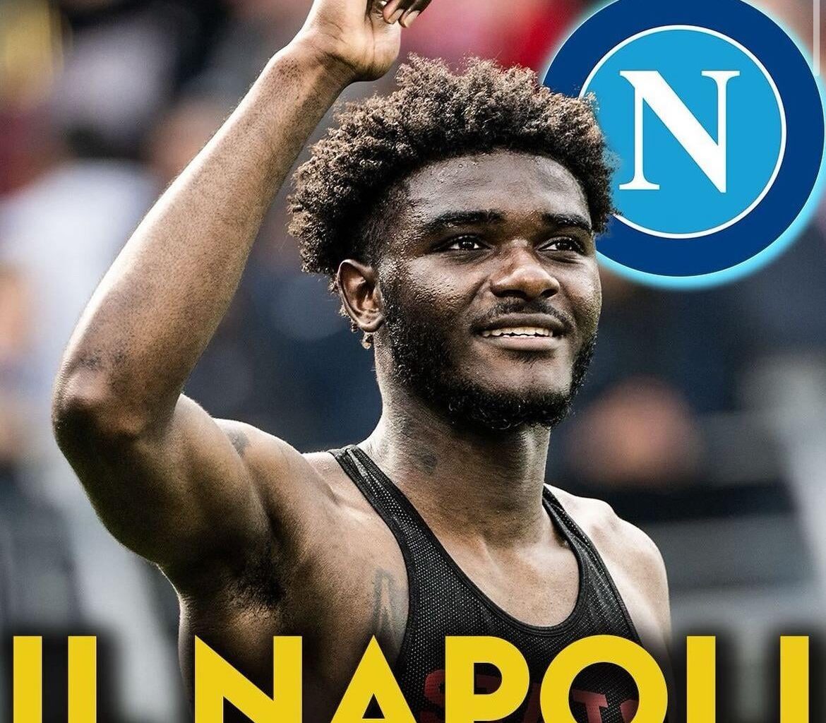 No, this is not Icardi + Osimhen photoshopped together.