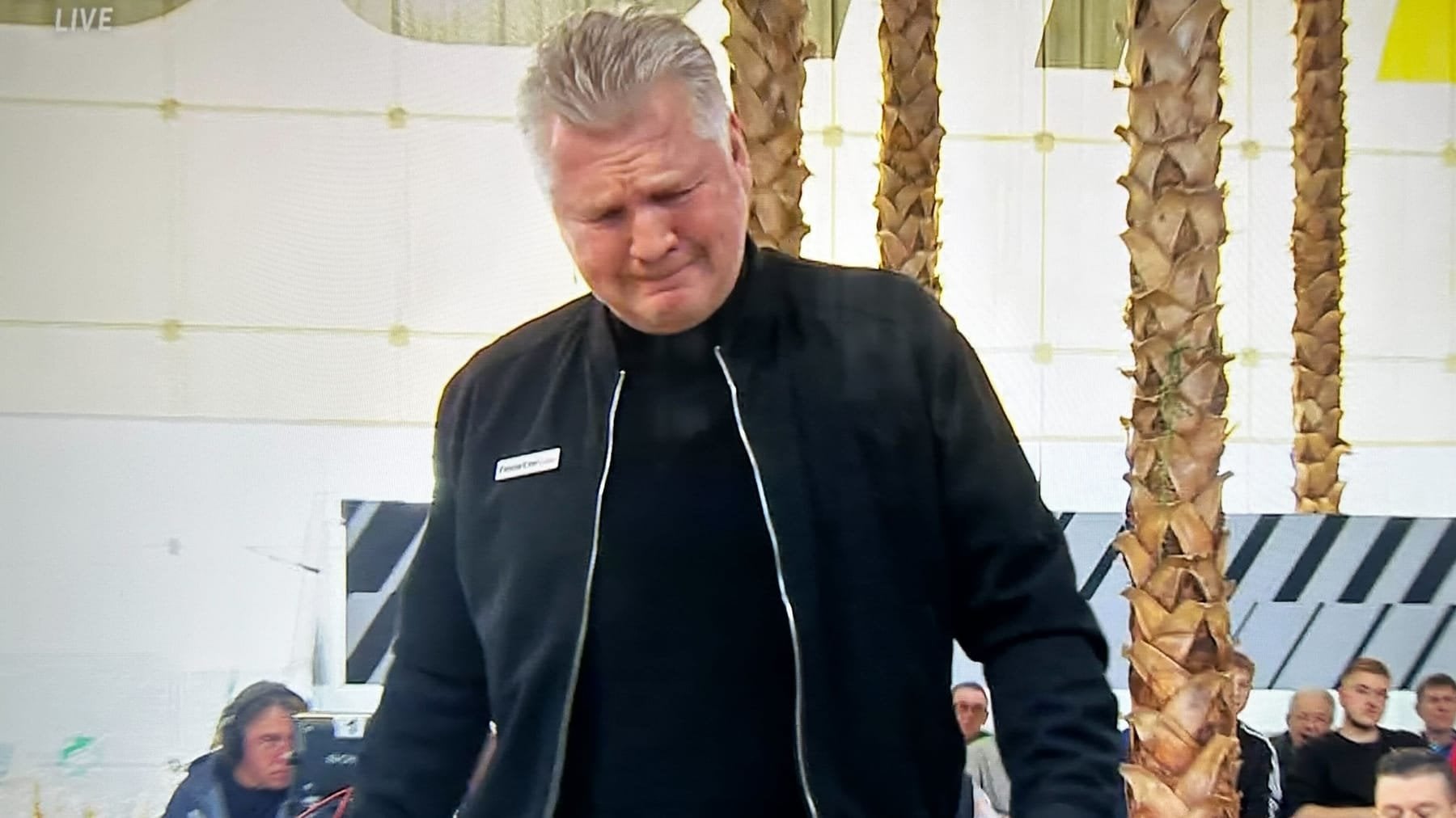 Wegen Beckenbauer: Mitten in der Sendung - Effenberg verlässt den "Doppelpass" unter Tränen