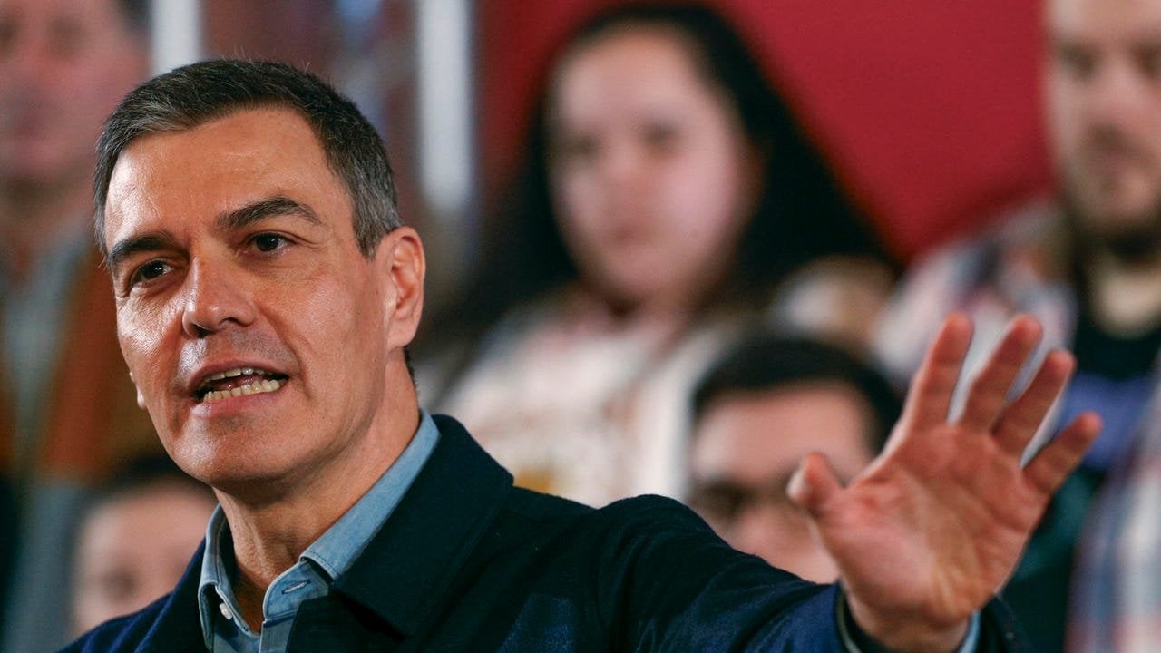 Pedro Sánchez cree que hay una "fachosfera" que busca "derrocar al Gobierno"