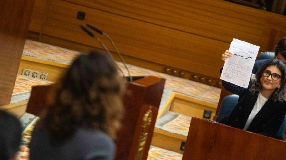 Ayuso justifica que no trasladara ancianos de residencias a hospitales: "No se salvaban en ningún sitio"