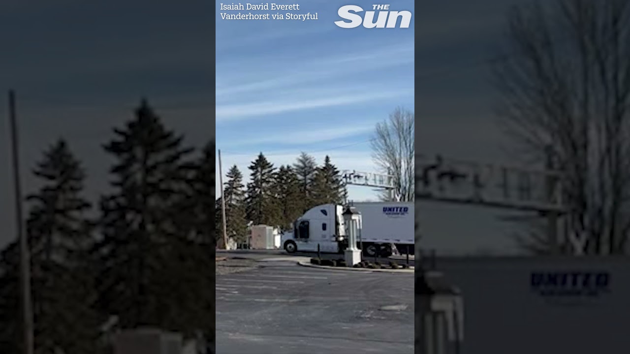 Driver makes lucky escape seconds before train CRASHES into truck