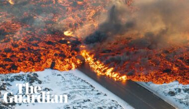 Iceland: lava engulfs road, forcing Blue Lagoon to close