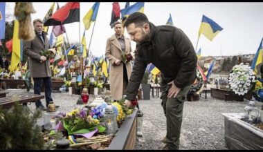 Ukraine : la victoire "dépend de vous", lance Zelensky à l'Occident