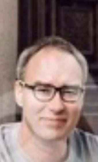 Ko viņš man atgādina?