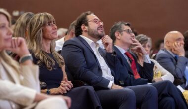 El Gobierno protesta por vincular a la esposa de Sánchez con el caso Koldo: "No todo vale"