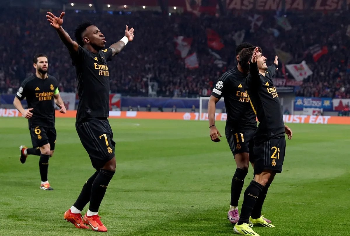 Real Madrid have achieved their best ever record of most wins in the club's history at this point in the season by winning 29 out of 35 games this season all competitions, surpassing the 2011/12, 2013/14 and 2014/15 seasons. (28 wins out of 35 games)