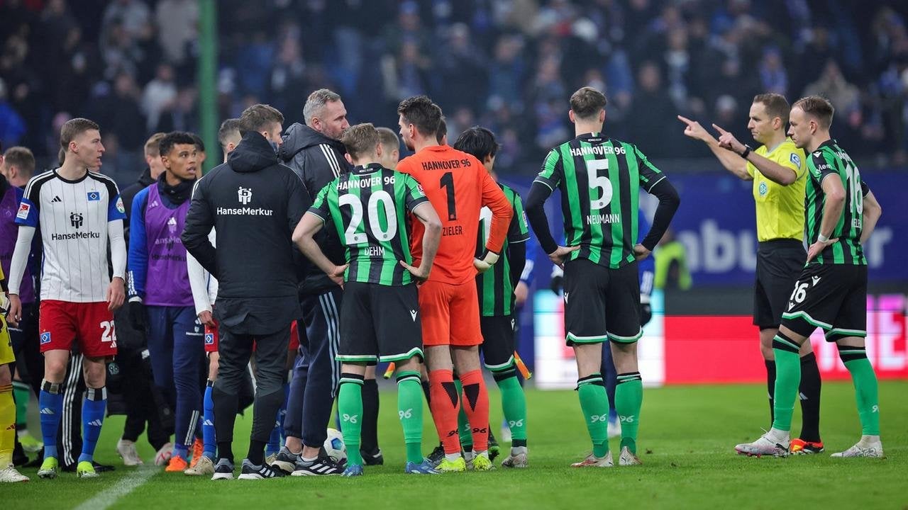 [2. Bundesliga] Eklat im 96-Block überschattet 4:3-Sieg von Hannover beim HSV