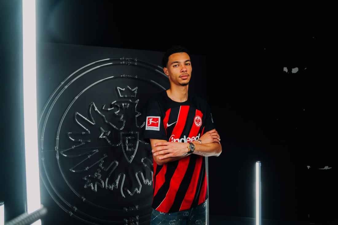 Offiziell: Eintracht verpflichtet Ekitiké