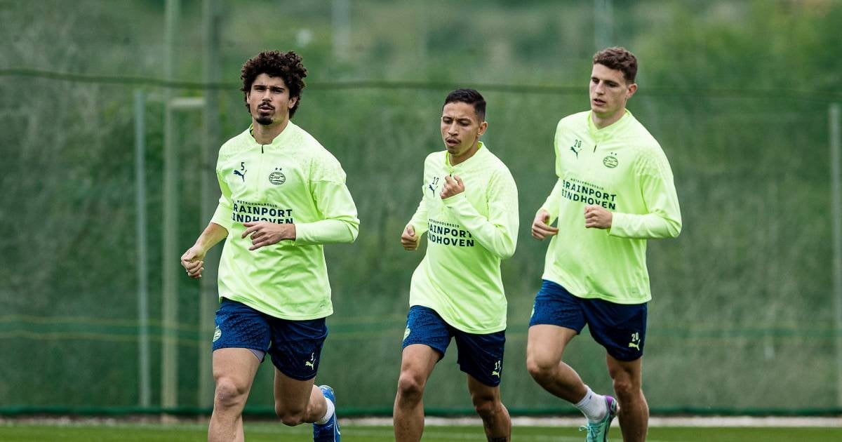 Elfrink: Big let down for PSV: 6 players injured/absent against Ajax (Lang, Veerman, Til, Tillman, Bella-Kotchap and Pepi)