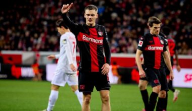 Hans-Joachim Wirtz: "Florian hat Vertrag bis 2027 in Leverkusen. Das wird auch grob die Zeitspanne sein, die er in Leverkusen verbringen wird. Es dauert noch einige Zeit, bis er einen Stand hat, dass er diese Leistungen konstant abruft. Erst dann können wir über höhere Qualifikationen sprechen."