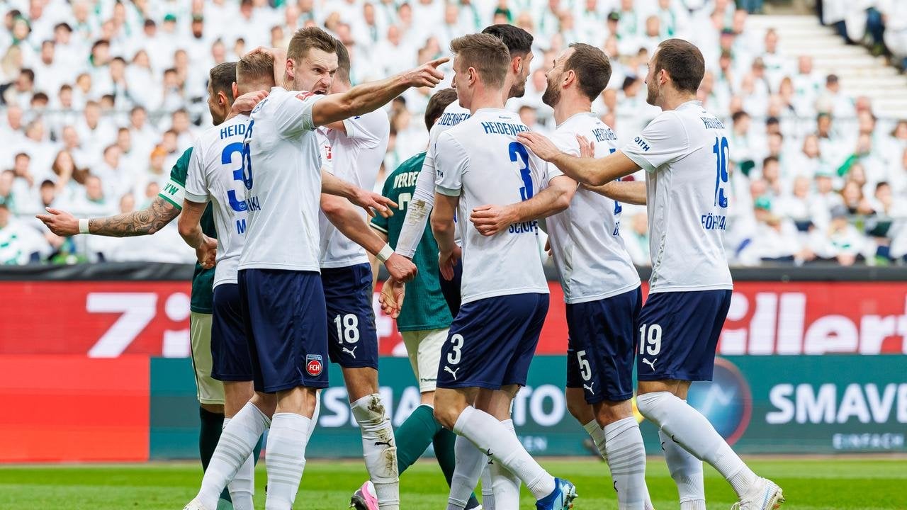 Größte Choreo am Festtag: Heidenheim crasht Bremens Vereinsjubiläum