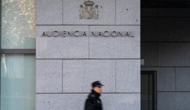 Denuncian la detención de una navarra de 63 años acusada de enaltecimiento del terrorismo por un comentario en redes sociales