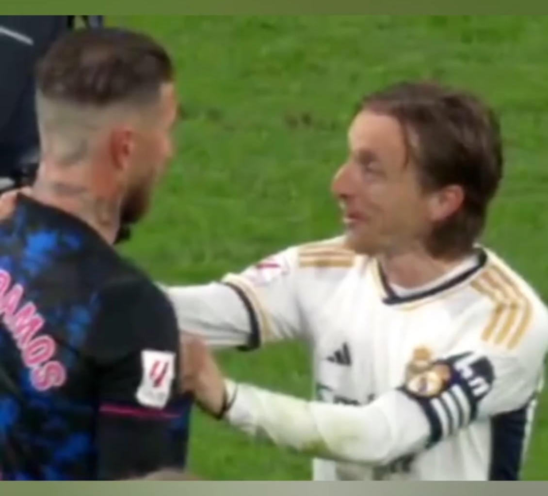 EL CAPITANO! Am I the only one tearing up? 🥺🥺🥺