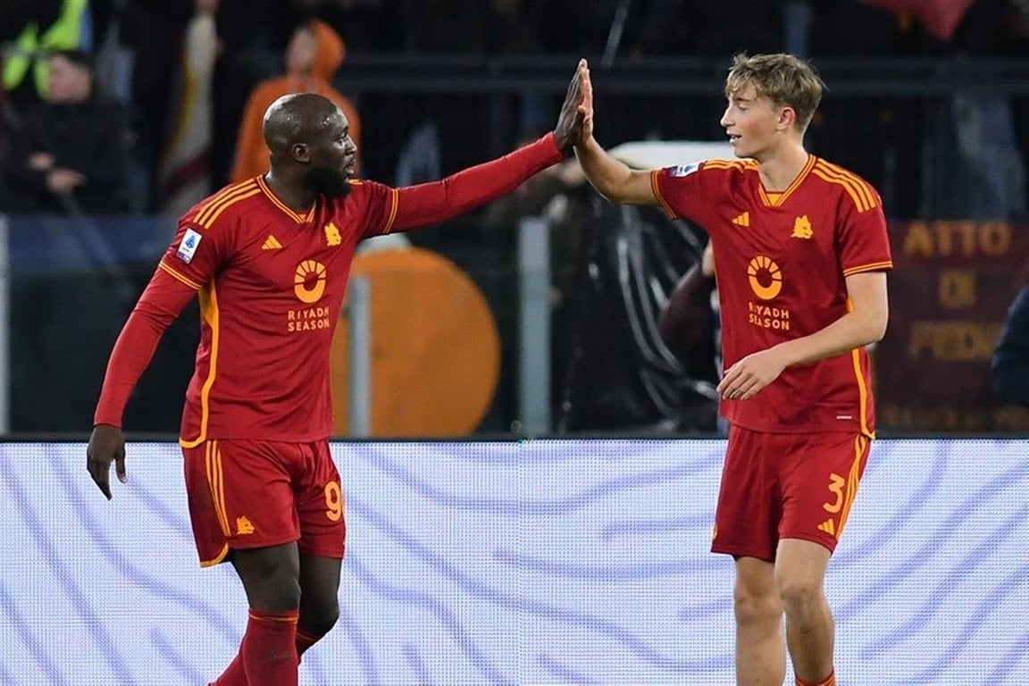 Spanish FA are attempting to convince Dean Huijsen to play international games for Spain rather than the Netherlands.