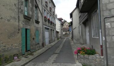 La Réunion : camionnette rouge et enfants déportés