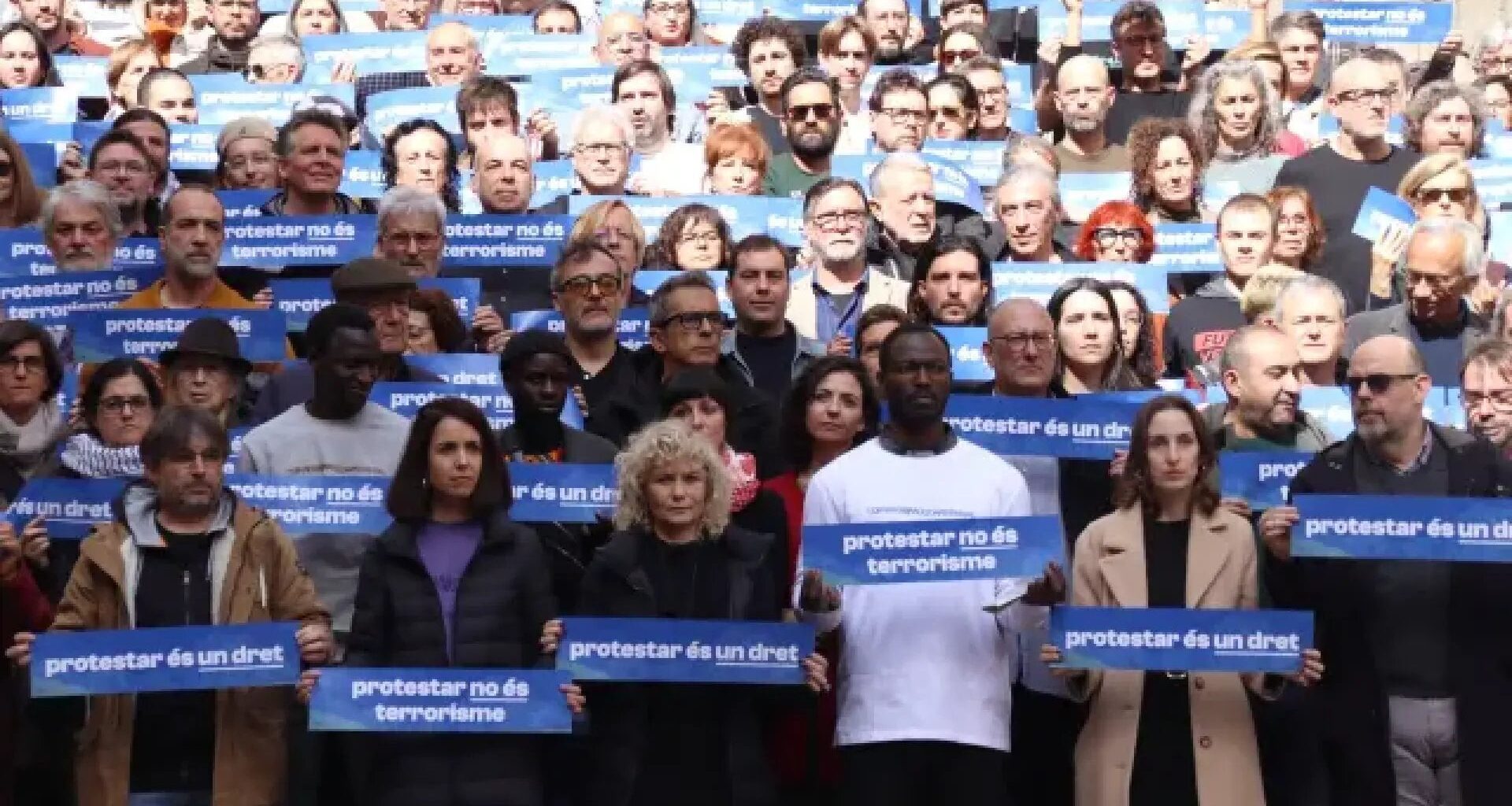 Carlos Bardem, Buenafuente, Évole y 150 entidades firman un manifiesto contra la acusación de terrorismo a Tsunami