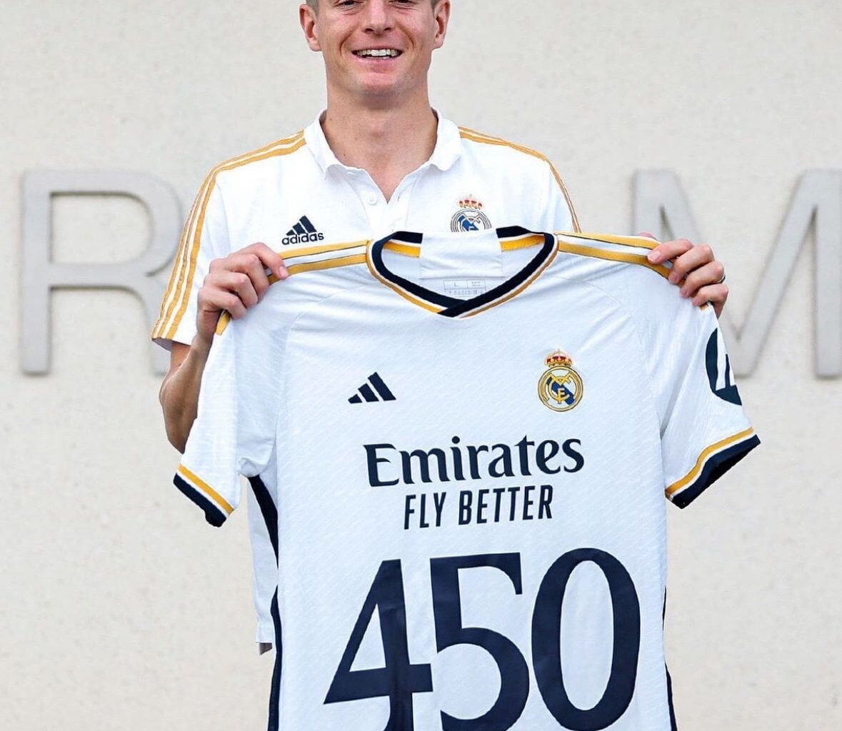 Ancelotti on Toni Kroos contract due to expire in June: “He's very responsible and he has a very clear idea for his future”. “He wants to stop when he will no longer have the level”. “I think he will continue, but he doesn’t need my advice”.