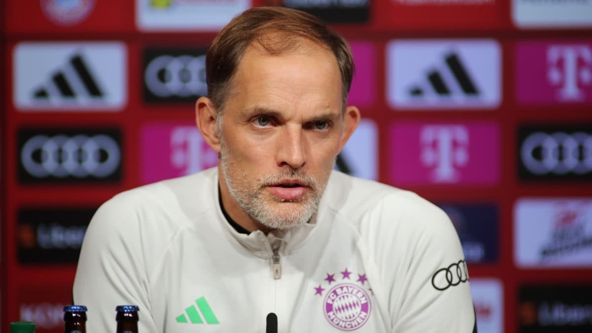 Tuchel: "Ich denke nicht, dass ich das einzige Problem bin. Ich bin in der Verantwortung, und die übernehme ich auch. Die Verantwortlichen kennen meine Analyse. Das ist auch eine sehr selbstkritische Analyse, aber die kennen meine Analyse, und das ist definitiv keine Analyse für die Öffentlichkeit."