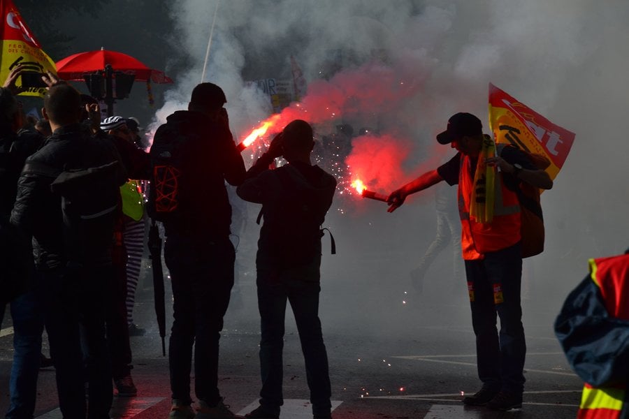 Aiguilleurs en grève : vers une multiplication des luttes catégorielles à la SNCF ? - Rapports de Force