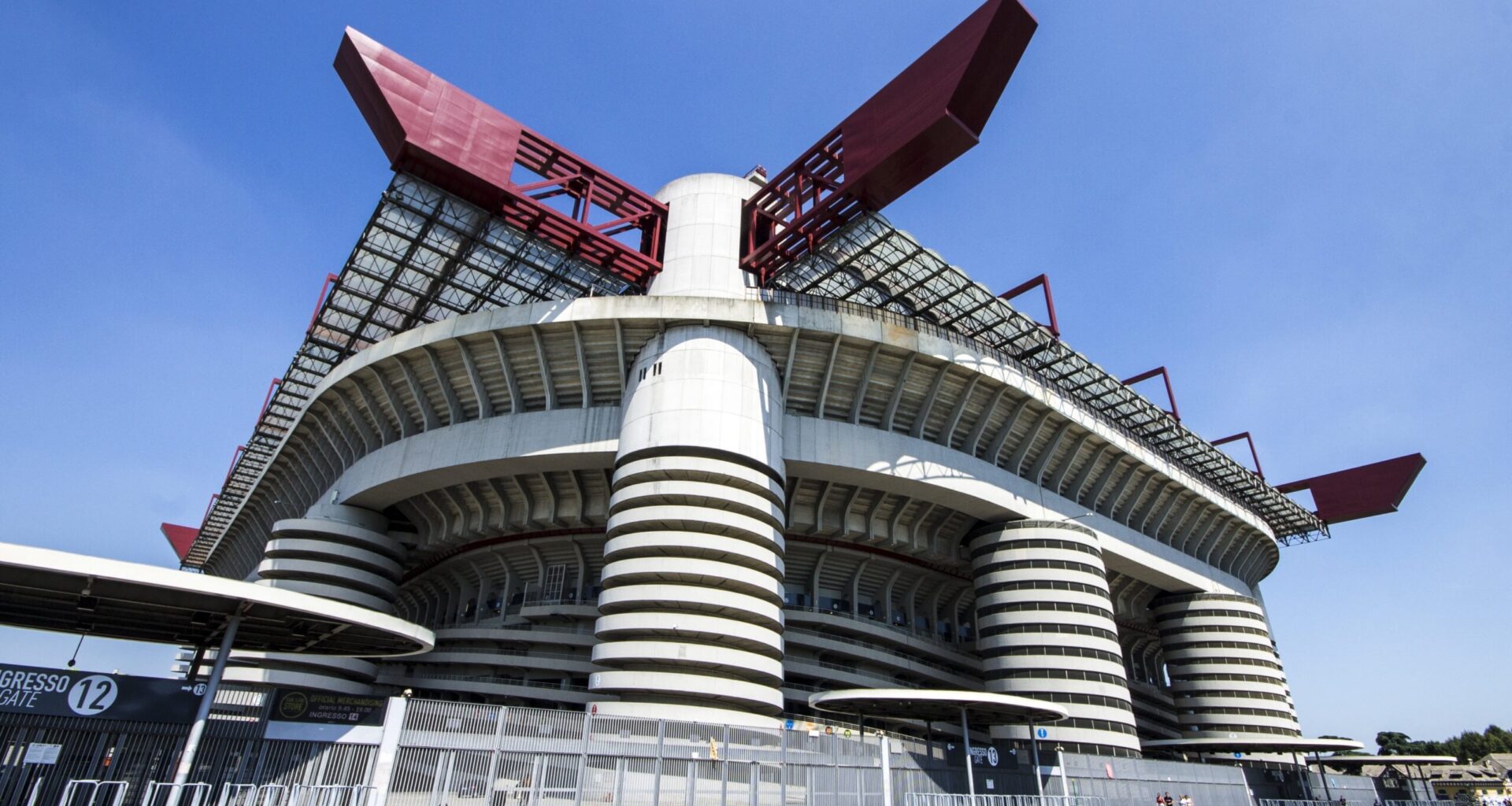 [Official] The Municipality of Milan wants to renovate the Giuseppe Meazza in the hopes of convincing Inter and AC Milan to continue playing at the stadium.