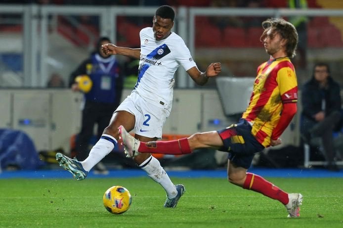 [FcIN] Recently, Denzel Dumfries backtracked and is intent on staying in order to remain in a team in which is good and where he feels important.  But, an agreement has not yet been reached. The club would like to meet face to face with his entourage before Easter to take stock of the situation.