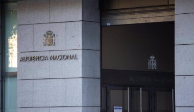 Deniegan la nacionalidad a una mujer por solo saber hablar catalán.