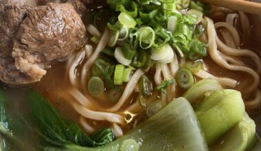 Soupe taïwanaise aux nouilles et bœuf