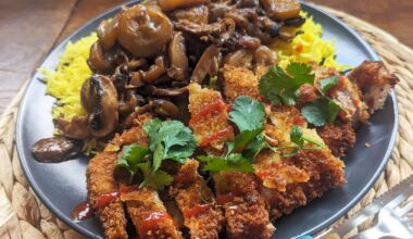 Porc pané Tonkatsu, accompagné d'une poêlé champignons courgettes et de riz parfumé !