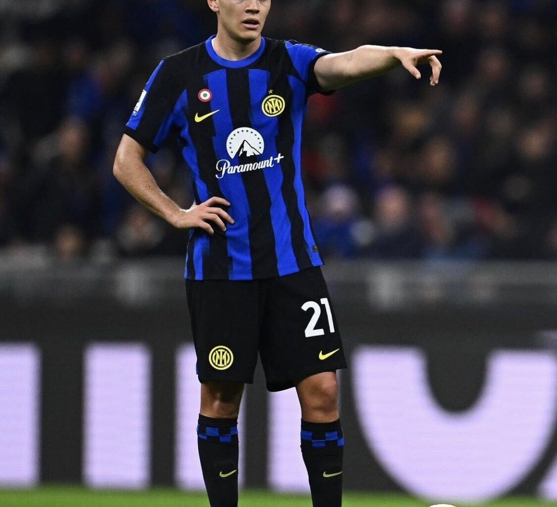 [Inter Xtra] Kristjan Asllani vs. Atalanta: 90 minutes, 88 touches, 97% passing accuracy, 5/7 accurate long balls, 0 times dispossessed, 3 times fouled, 9 recoverie, 1 interception, and 4/7 ground duels won.
