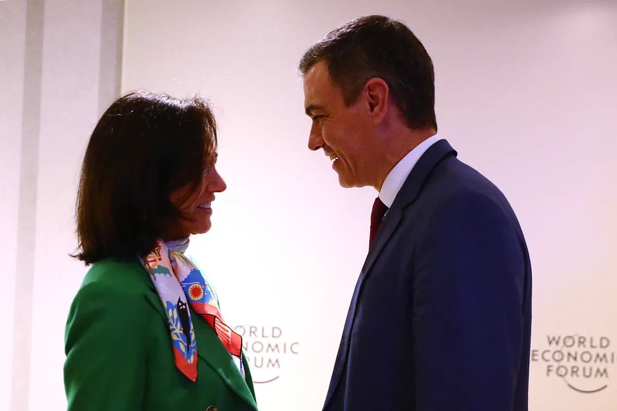 El Gobierno aprueba, con la oposición de Sumar, un plan como el que defendía Ana Botín para favorecer el acceso de los jóvenes a la vivienda