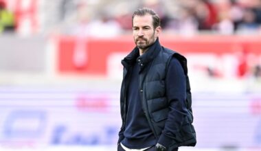 Sportdirektor Schmidt vermeidet Bekenntnis zu Siewert: "So können wir nicht weiterspielen"