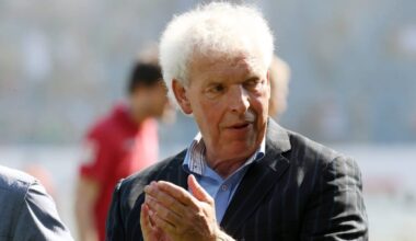 Ex-Bayer-Trainer Klaus Toppmöller: "Ich habe lange keine Mannschaft gesehen, die so ballsicher, aggressiv, schnell und taktisch gut spielt. Ich traue den Leverkusenern die Meisterschaft absolut zu. Es ist für meinen früheren Klub eine Riesenchance, den Namen Vizekusen hinter sich zu lassen."