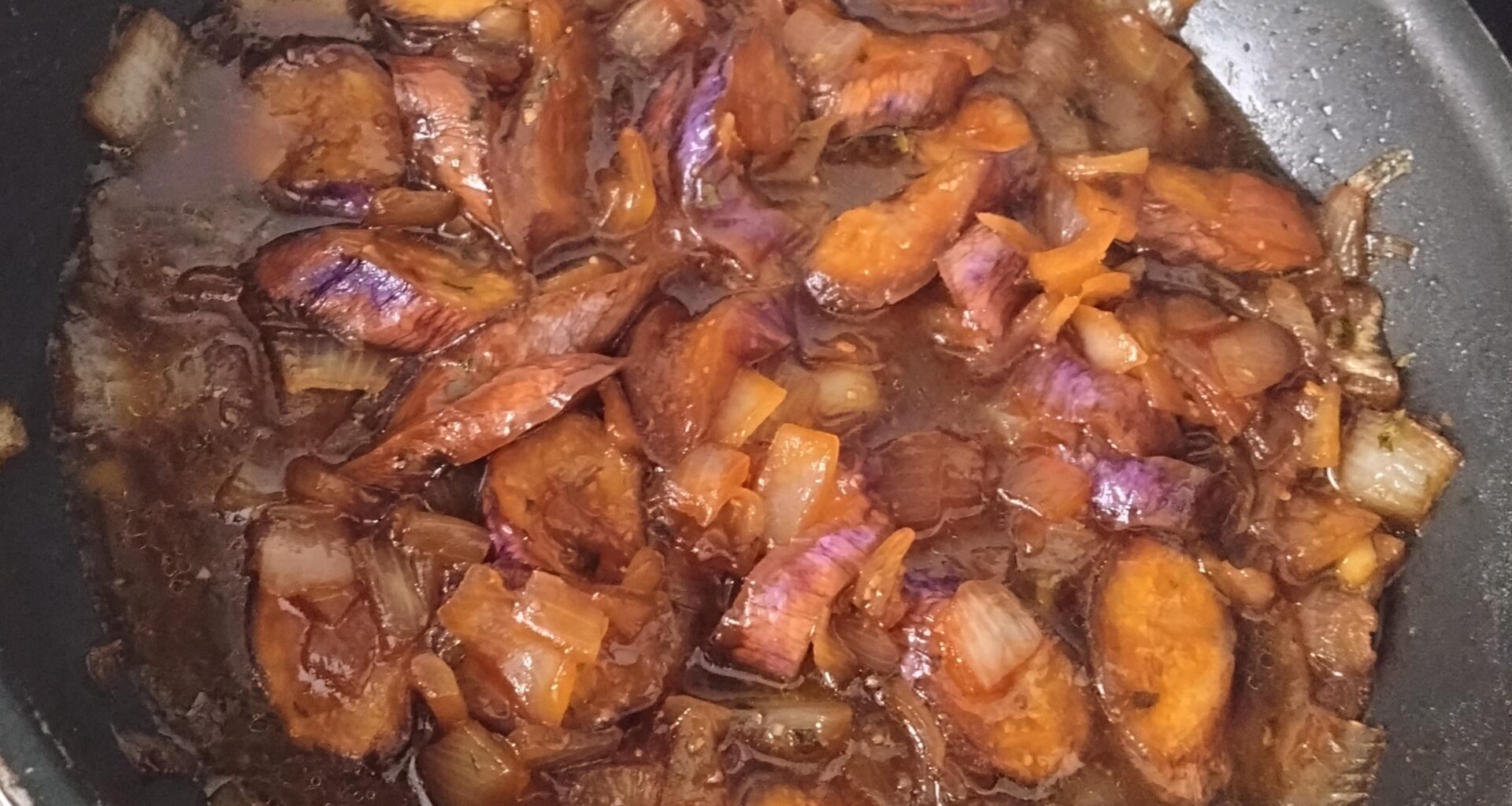 Chinese aubergine with onion
