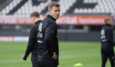 Joost van Aken on trial at Heracles Almelo.