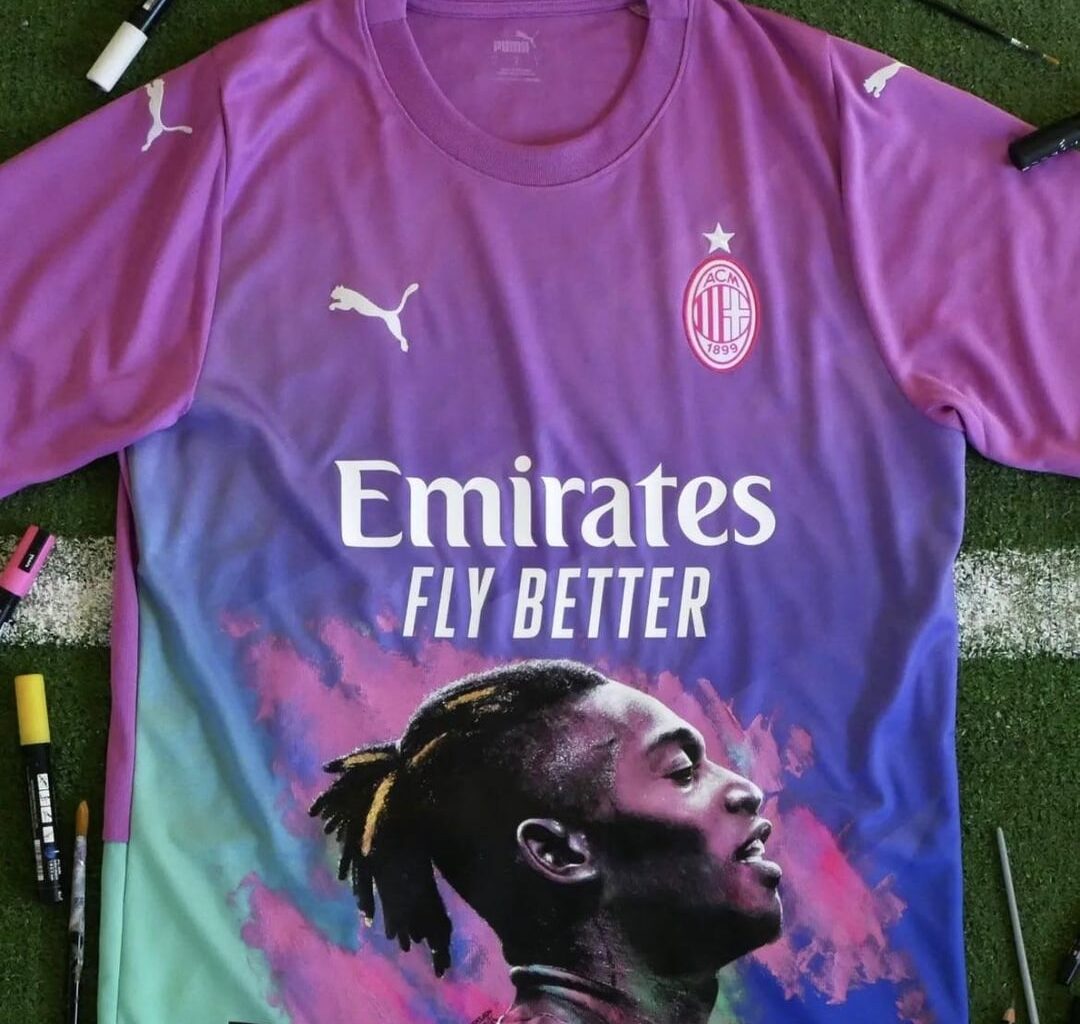 This guy doesn't miss. Amazing custom jerseys. Newest is Leao, but he's made other Milan shirts as well before.