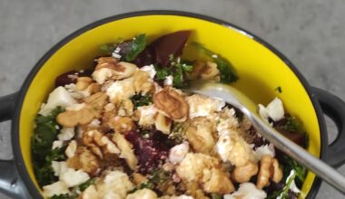 Salade du jour bonjour : betterave, noix, feta et persil frisé+ vinaigrette maison