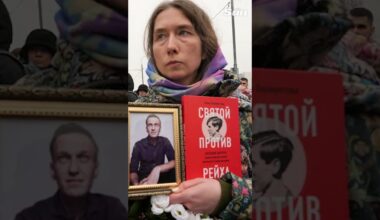 Navalny is buried as brave masses chant ‘Russia without Putin’ at moving open-casket funeral #shorts