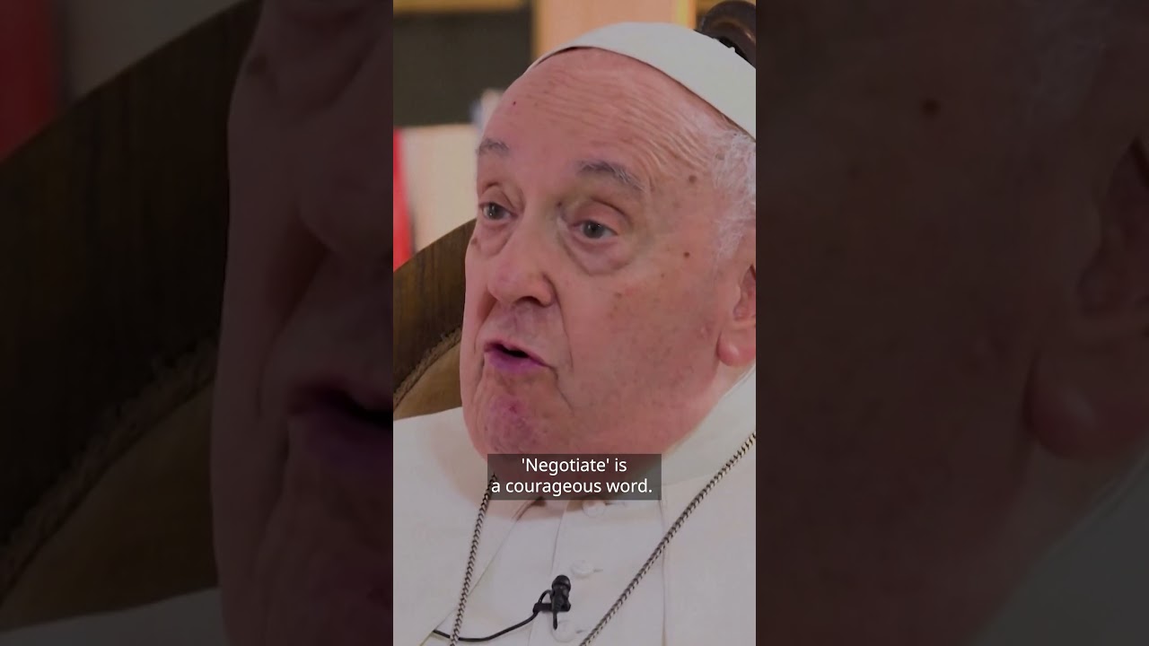 Pope Francis encourages Ukraine to negotiate with Russia | DW News