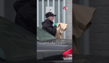 Items removed as police continue search of Hull funeral directors #shorts