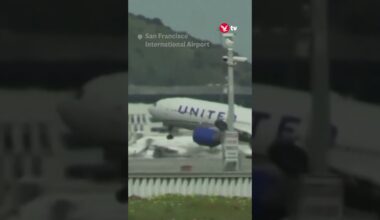 United Airlines flight loses tyre during take-off #shorts